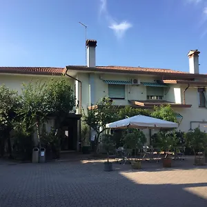 aparthotel-manfre.hotelinveneto.com/